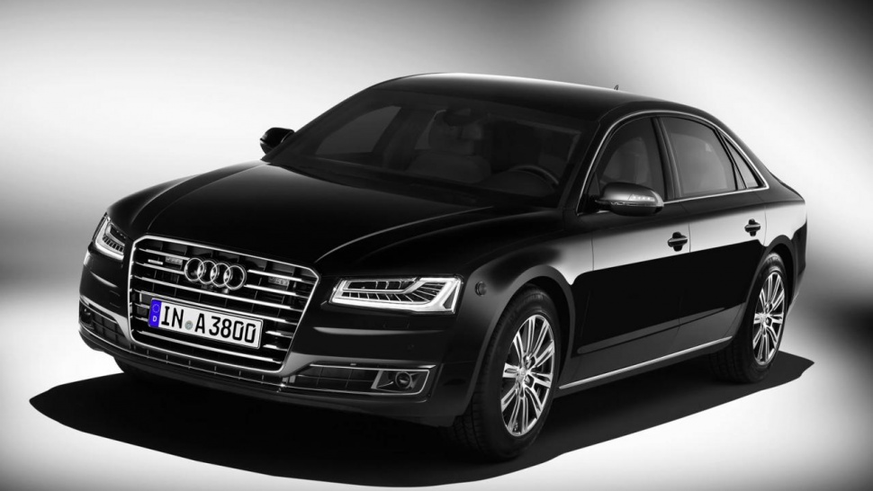 audi A8 ride In Dubai 